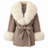 LIVMAÉ Privé — Lissette Fur Trim Coat – Kaffee – Produktbild