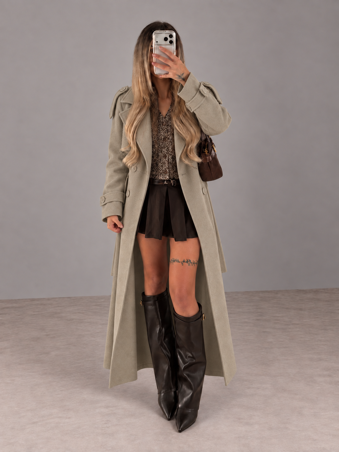 AVÉRA Trench Coat – LIVMAE model photo